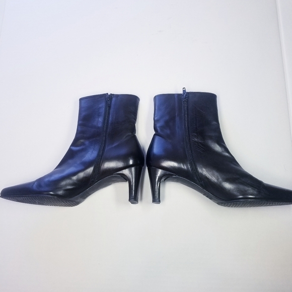 🌸 Stuart Weitzman |‎ Black Ankle Heel Boots, size 7.5 - Picture 5 of 5